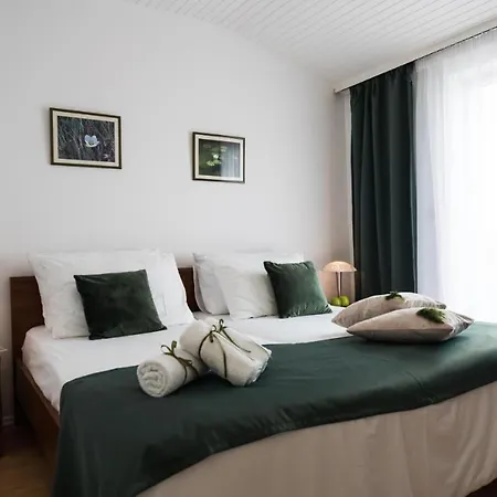 Lana 1 Gasthuis Split